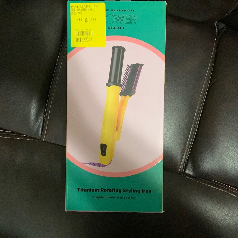 Titanium Rotating styling iron